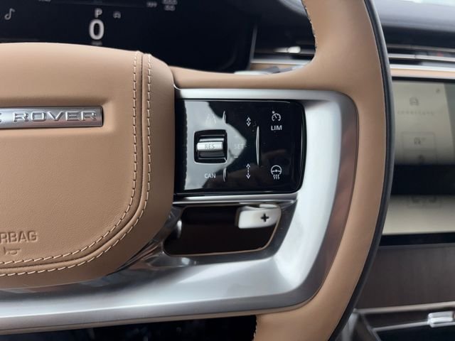 New 2026 Carpathian Grey Land Rover SE image 23