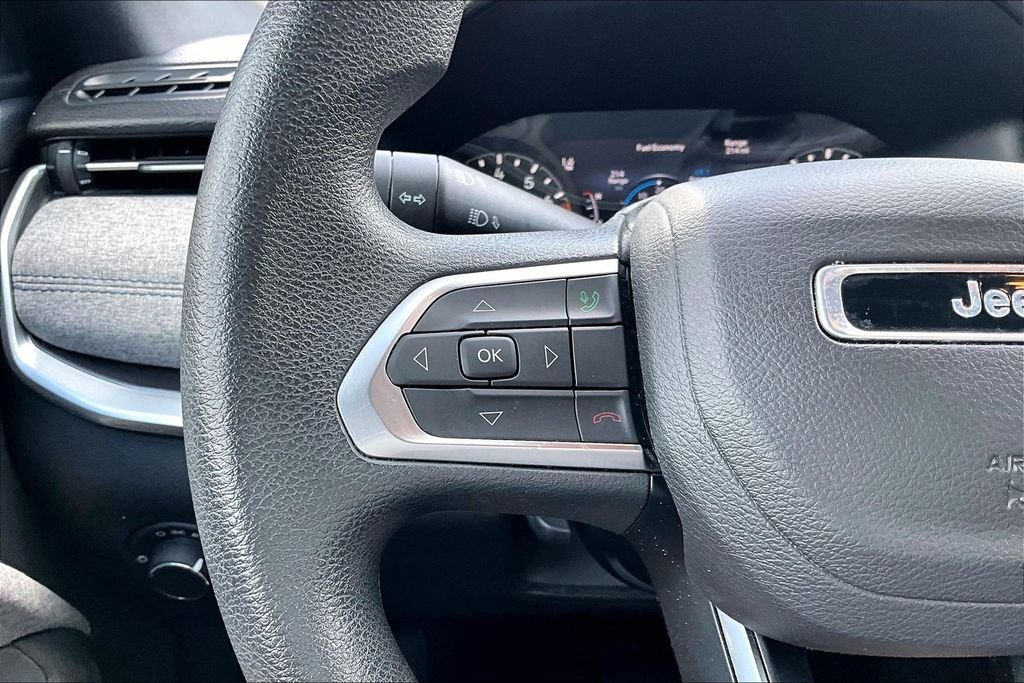 Used 2023 Blue Jeep Sport image 18