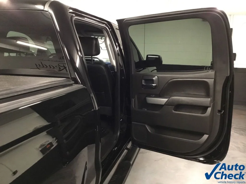 Used 2018 Black Chevrolet LTZ image 40