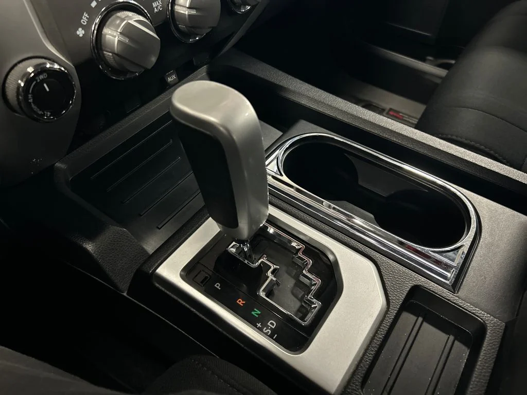 Certified Used 2018 Blue Toyota SR5 image 25