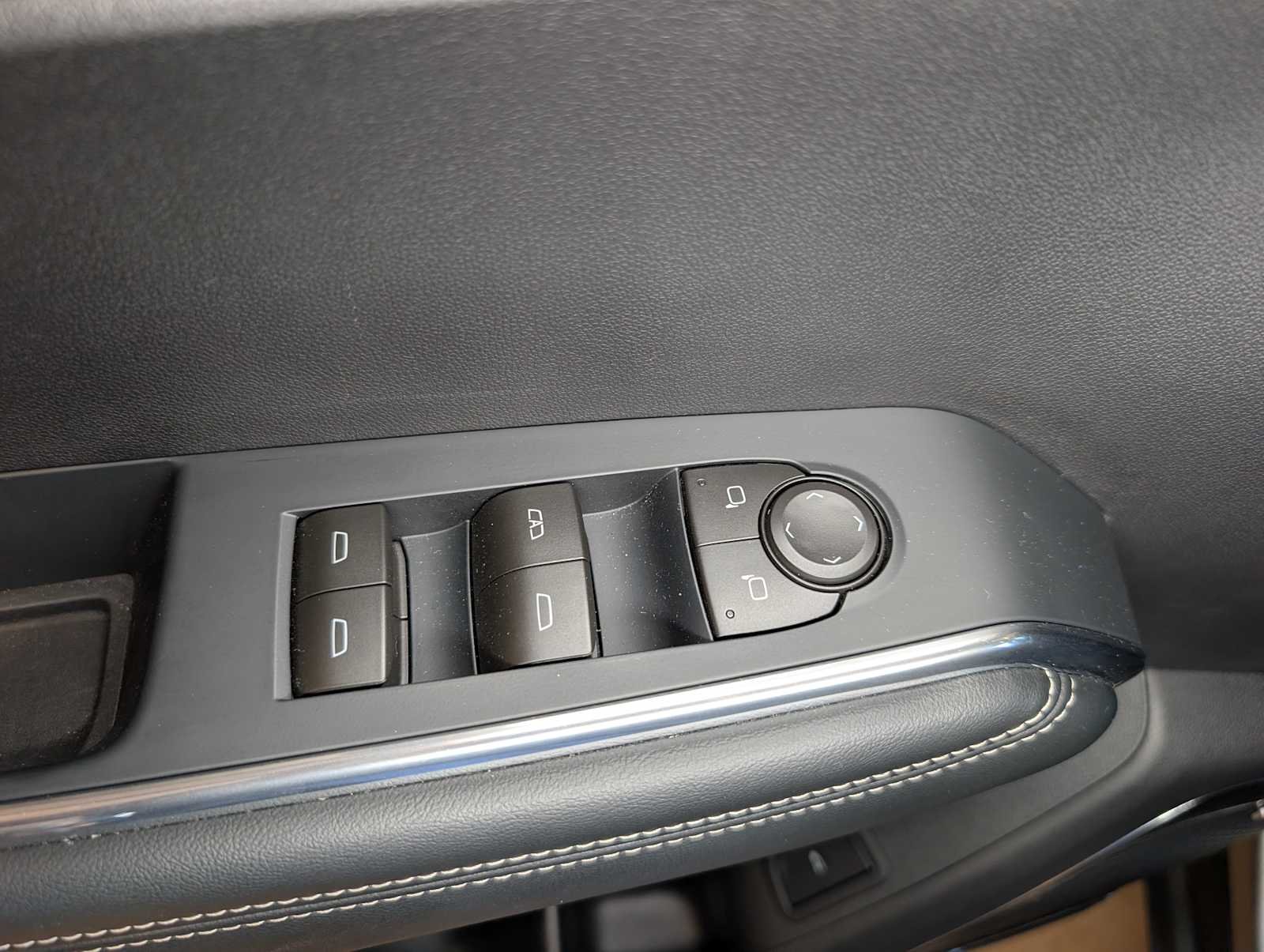 2026 GMC Acadia Elevation - Photo 32