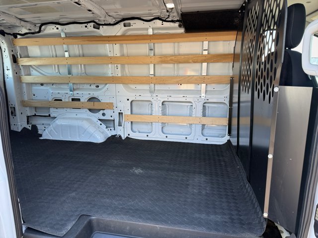 Used 2025 Oxford White Ford Base image 18