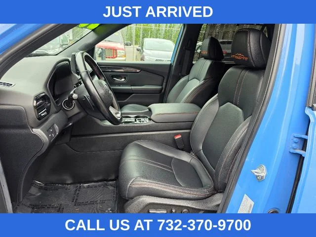 Certified Used 2025 Diffused Sky Pearl Honda TrailSport image 21