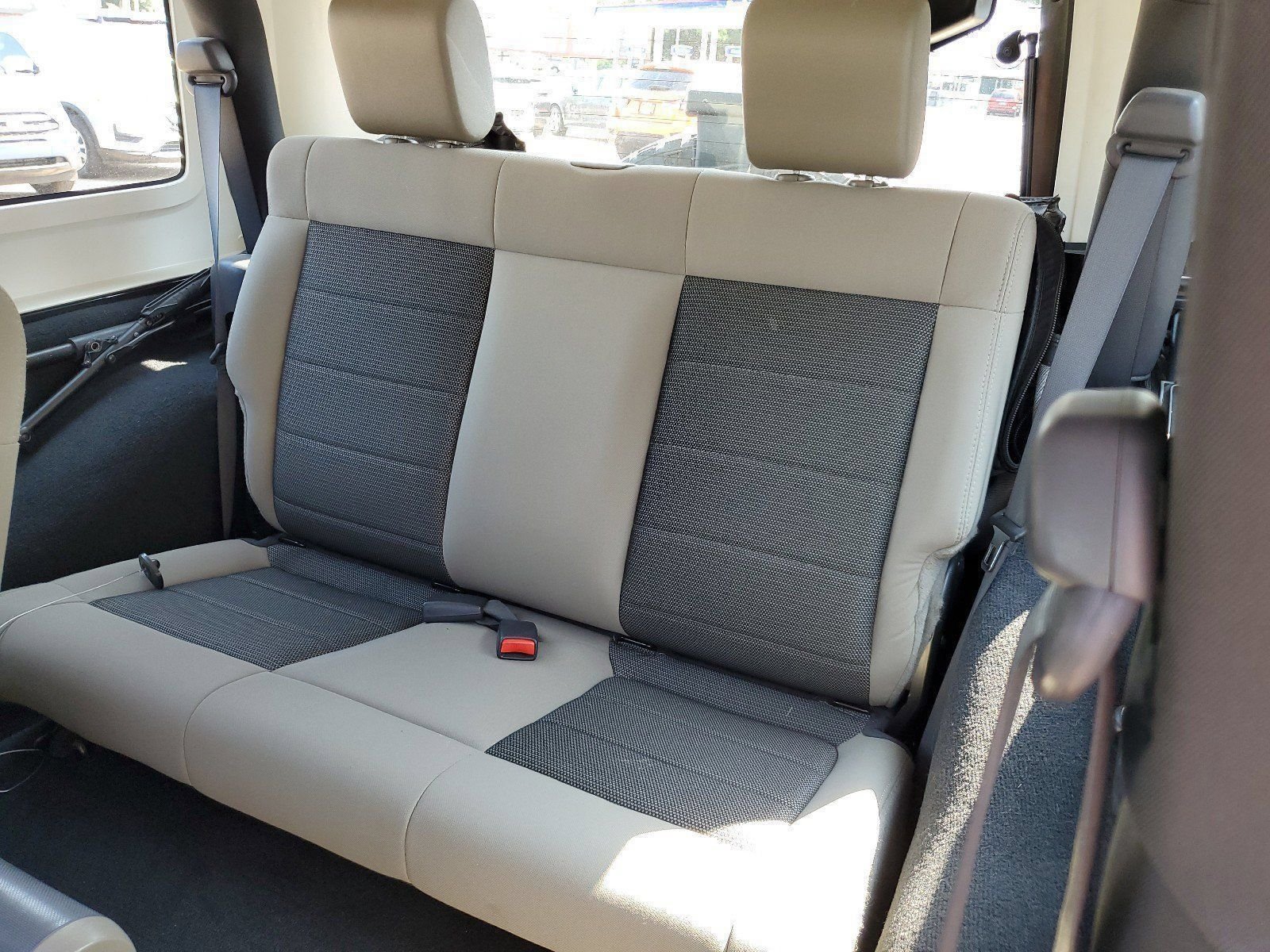Used 2010 Gray Jeep Rubicon image 21