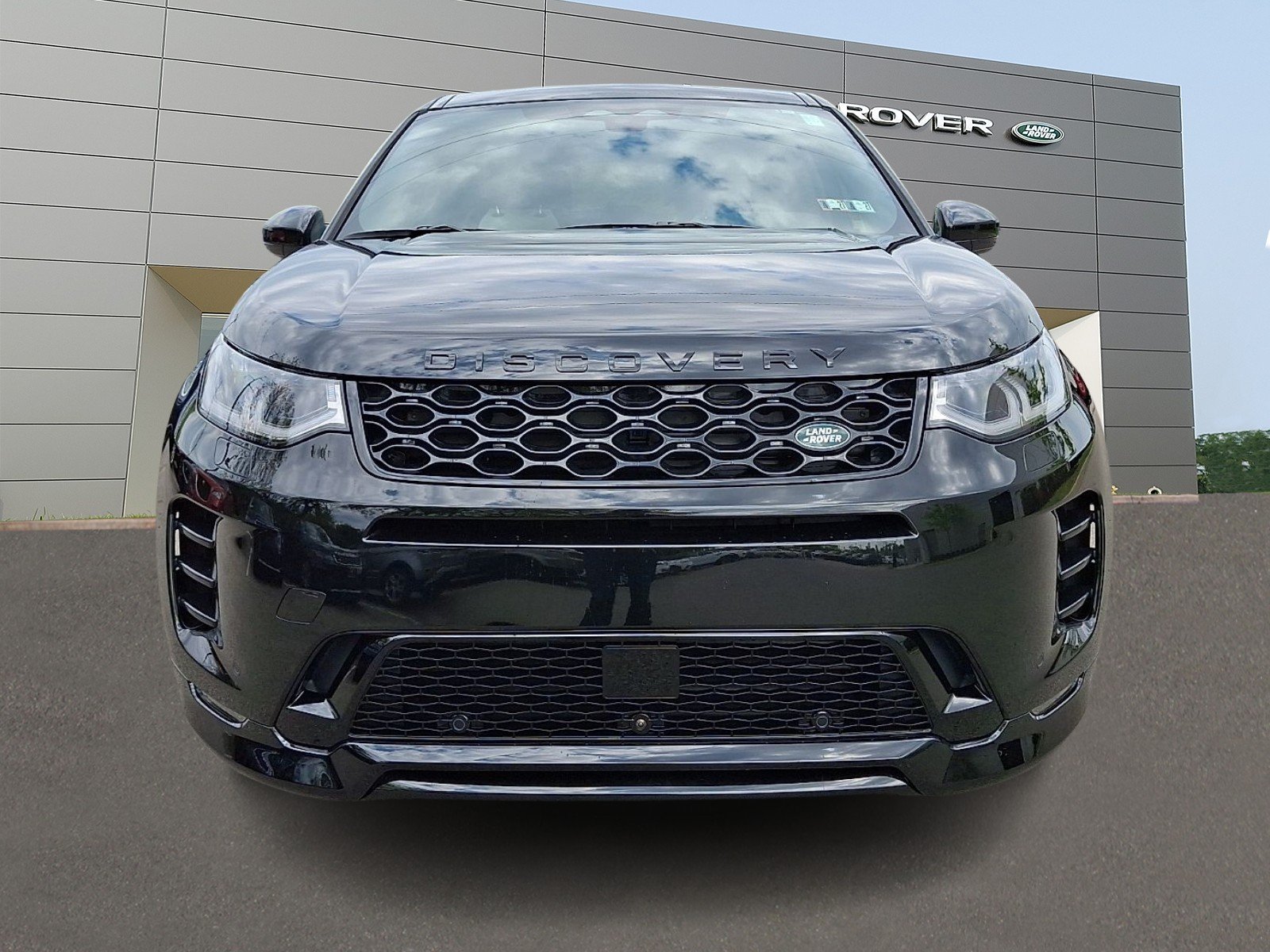 New 2026 Santorini Black Land Rover Landmark image 2