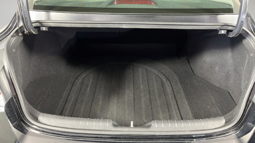 2024 Hyundai Elantra Limited - Photo 38