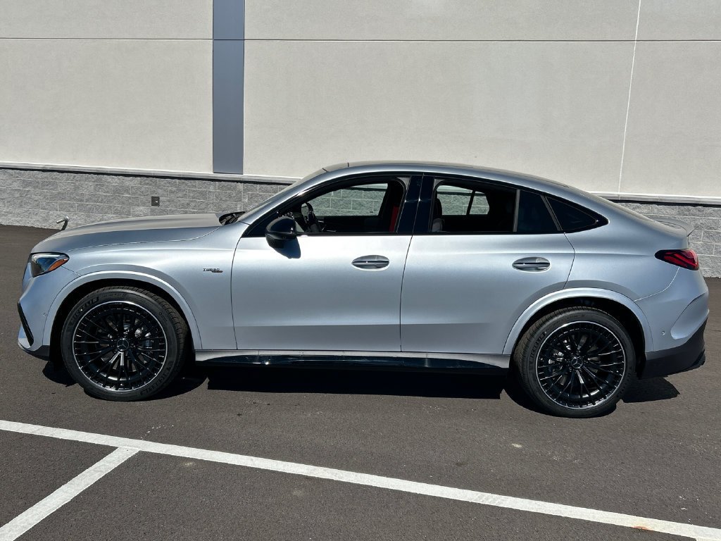 New 2027 MANUFAKTUR Cirrus Silver Magno Mercedes-Benz AMG® GLC 53 4MATIC+ Coupe image 41