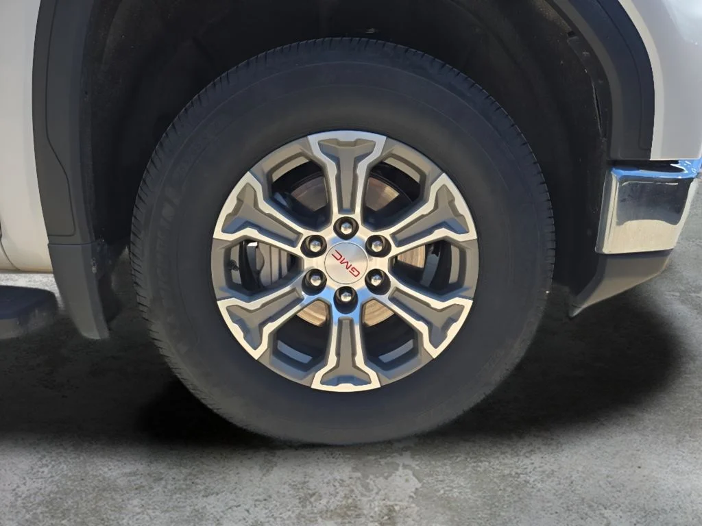 Used 2022  GMC SLT image 39
