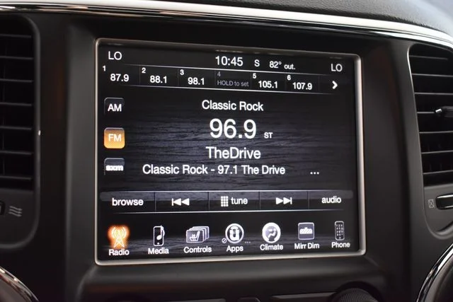 Used 2015 Black Jeep Altitude image 31