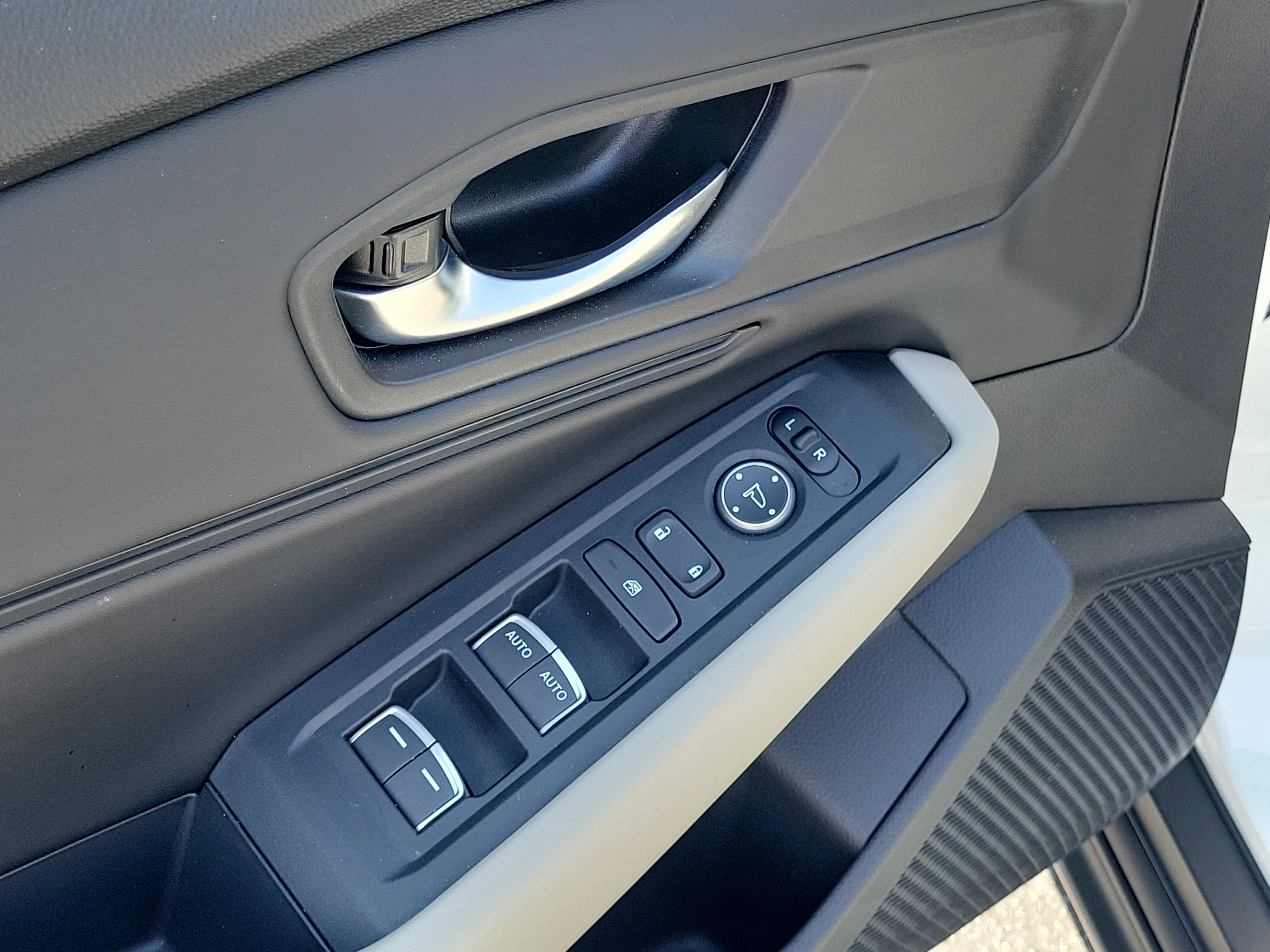 2025 Honda Accord SE - Photo 53