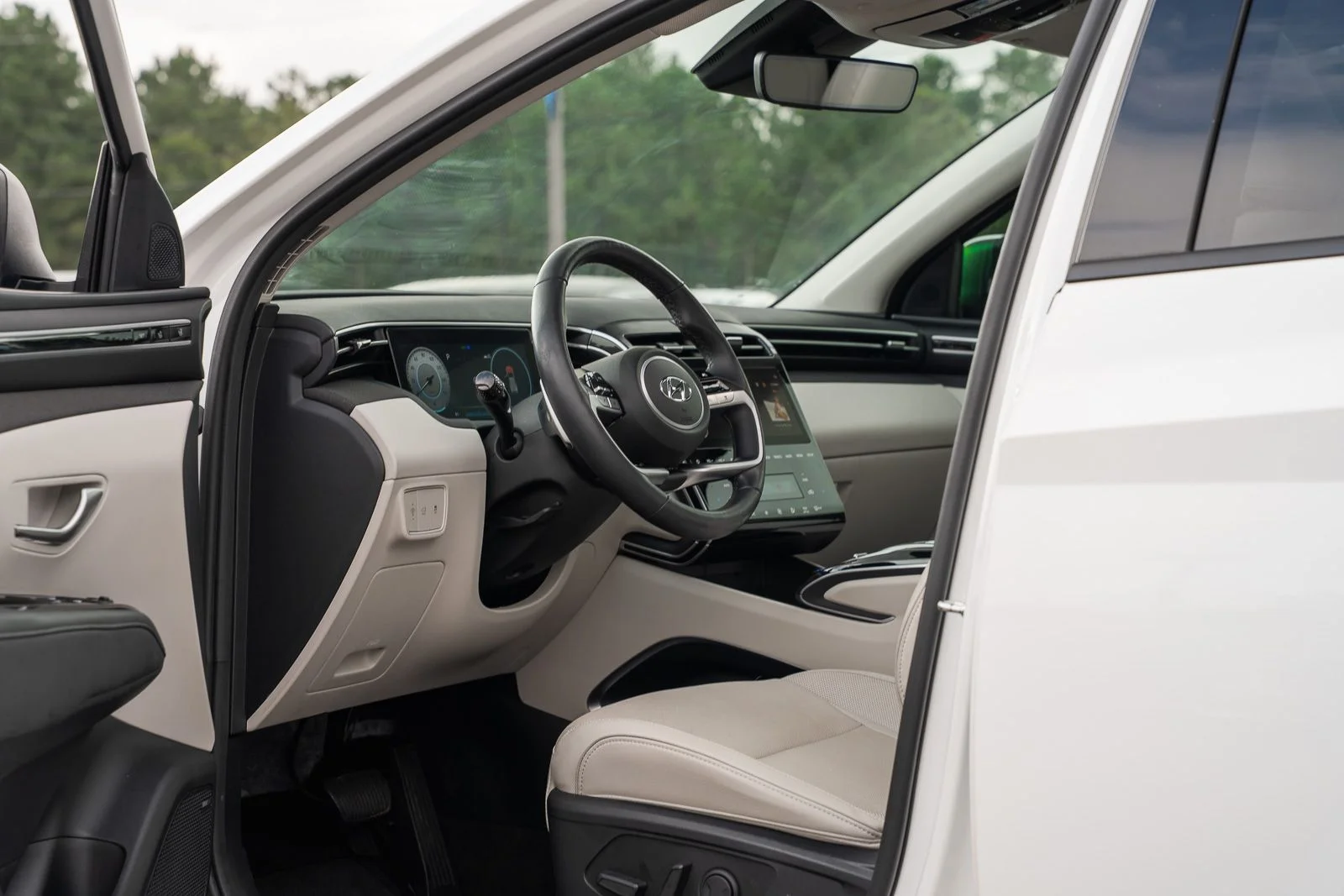 Used 2024 White Hyundai Limited image 18