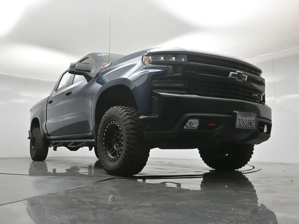Used 2020 Blue Chevrolet LT Trail Boss image 46