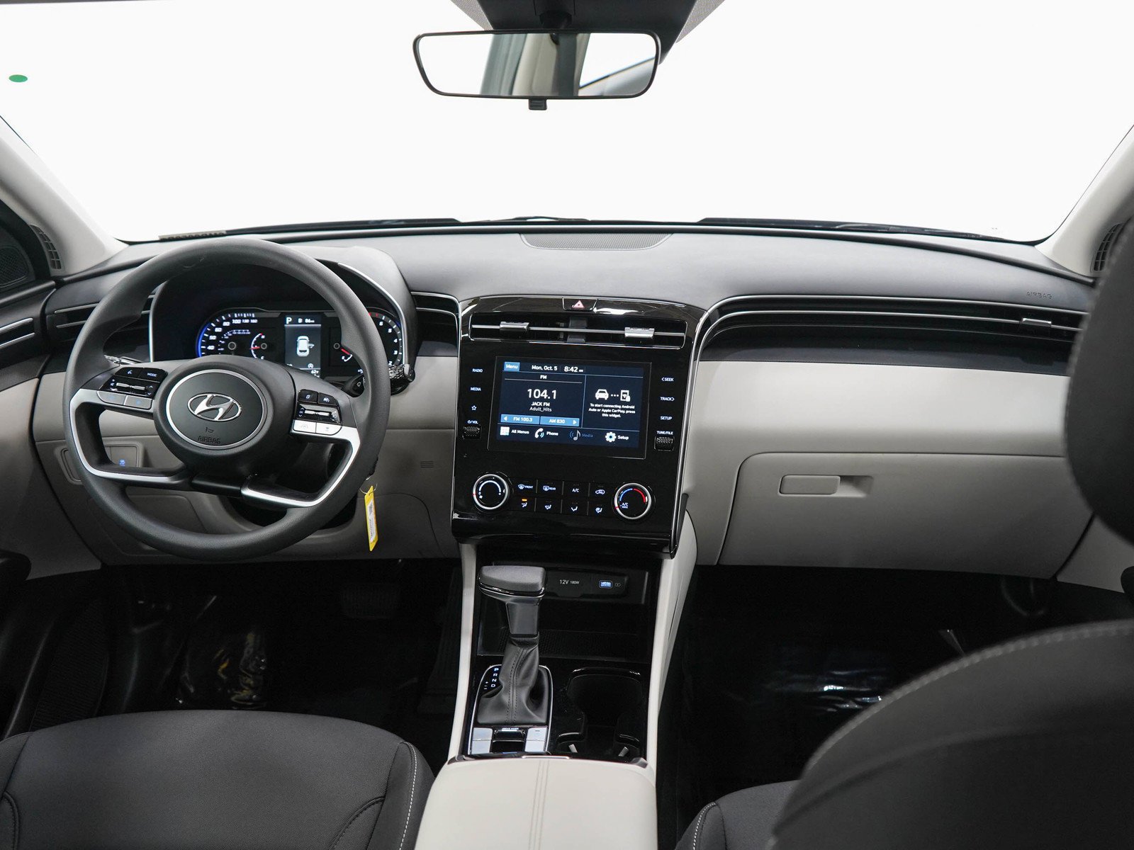 2024 Hyundai Tucson SE - Photo 13