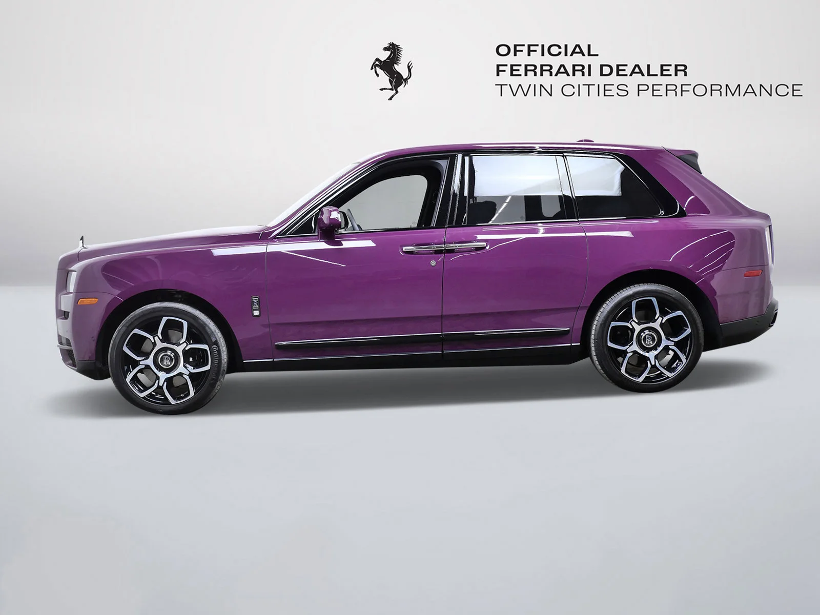 Used 2022 Rolls-Royce Cullinan Black Badge with VIN SLATV8C02NU213628 for sale in Minneapolis, Minnesota