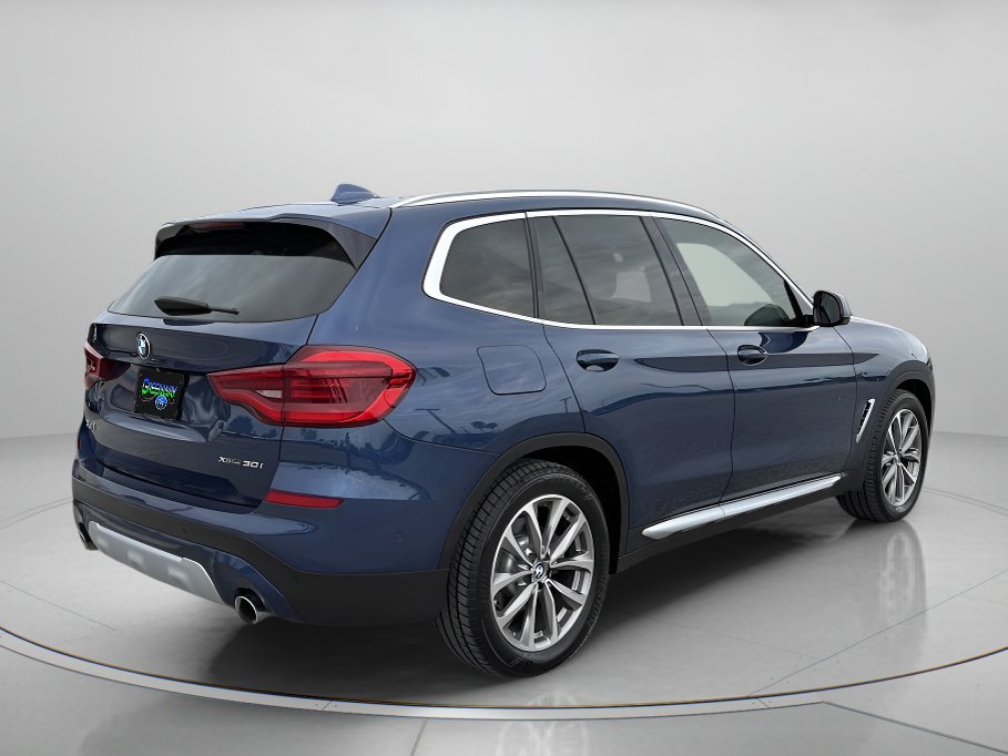 Used 2019 Phytonic Blue Metallic BMW xDrive30i image 3