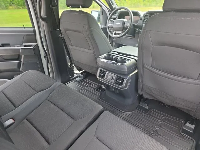 Used 2024 White Ford XLT image 12
