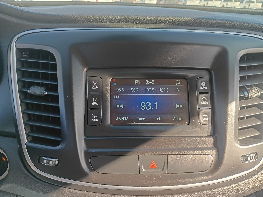 Used 2016 Black Clearcoat Chrysler Limited image 33
