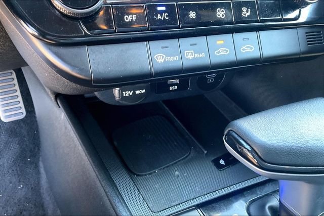 Used 2025 Black Hyundai SEL Sport image 28