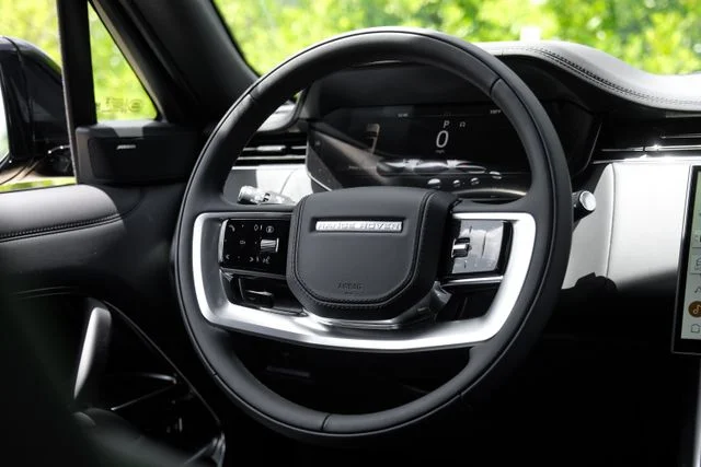 New 2026 Black Land Rover SE image 18