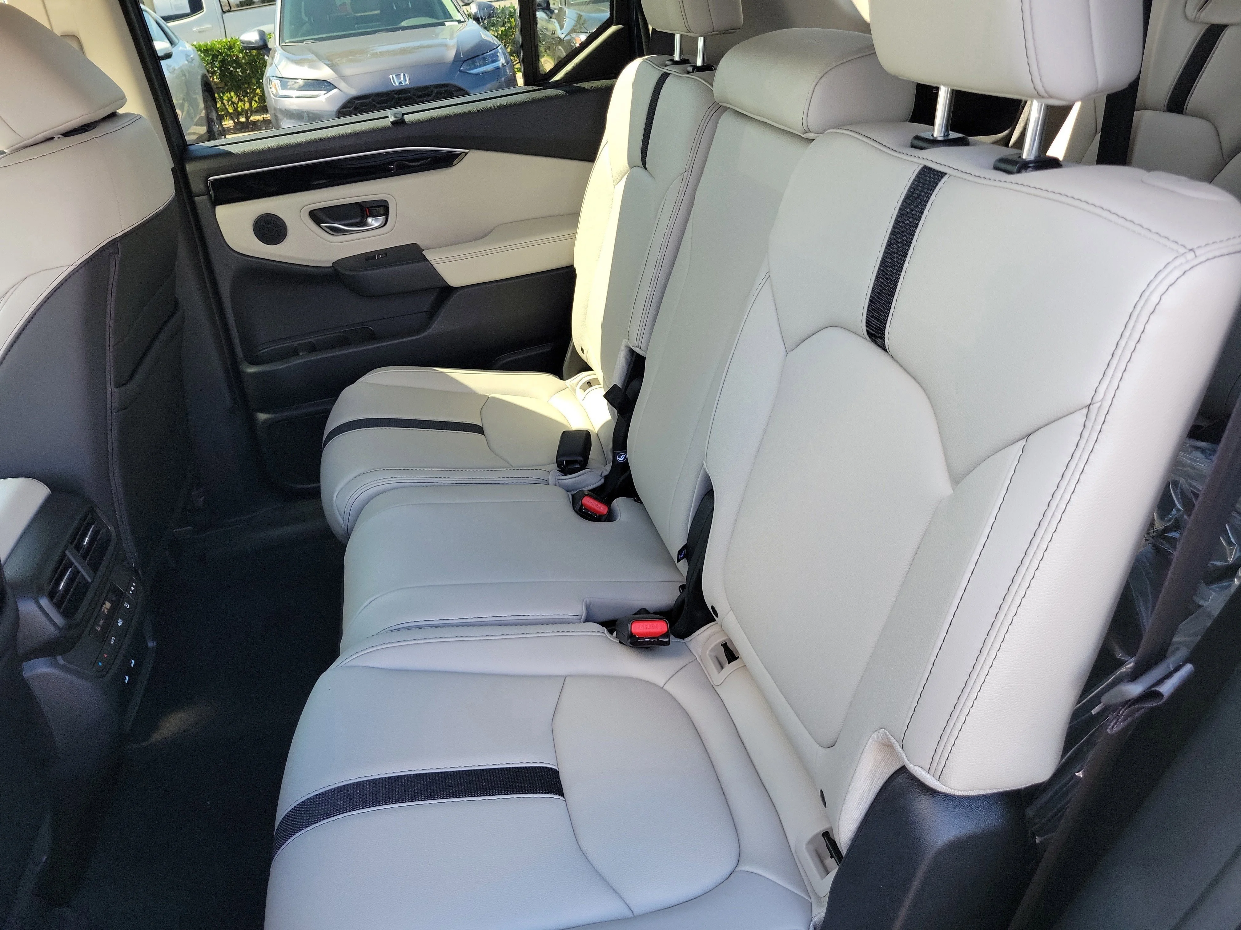New 2026 Platinum White Pearl Honda EX-L image 20