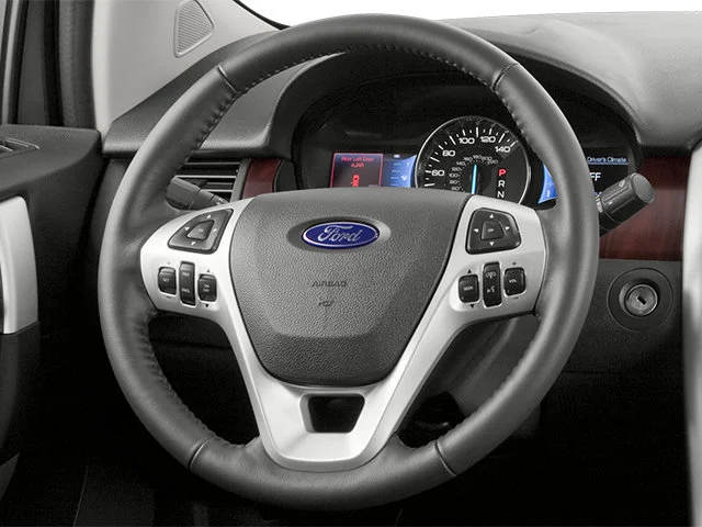 Used 2013  Ford SEL image 6