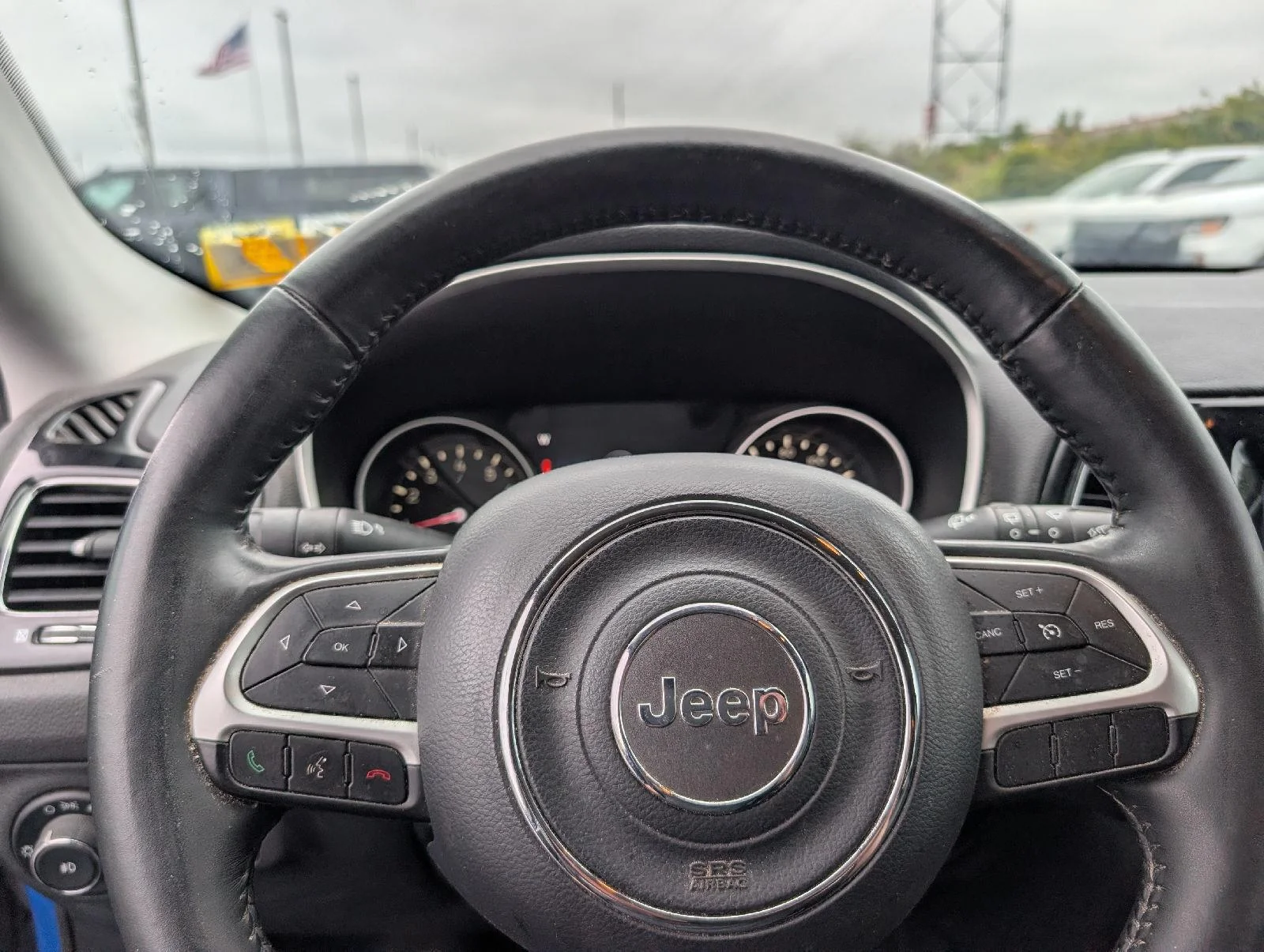 Used 2018 Laser Blue Pearlcoat Jeep Altitude image 13