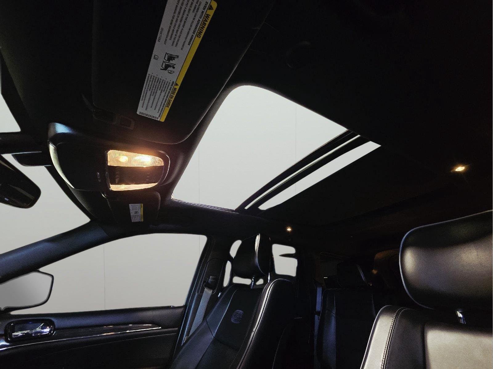 Used 2019 Diamond Black Jeep Overland image 36