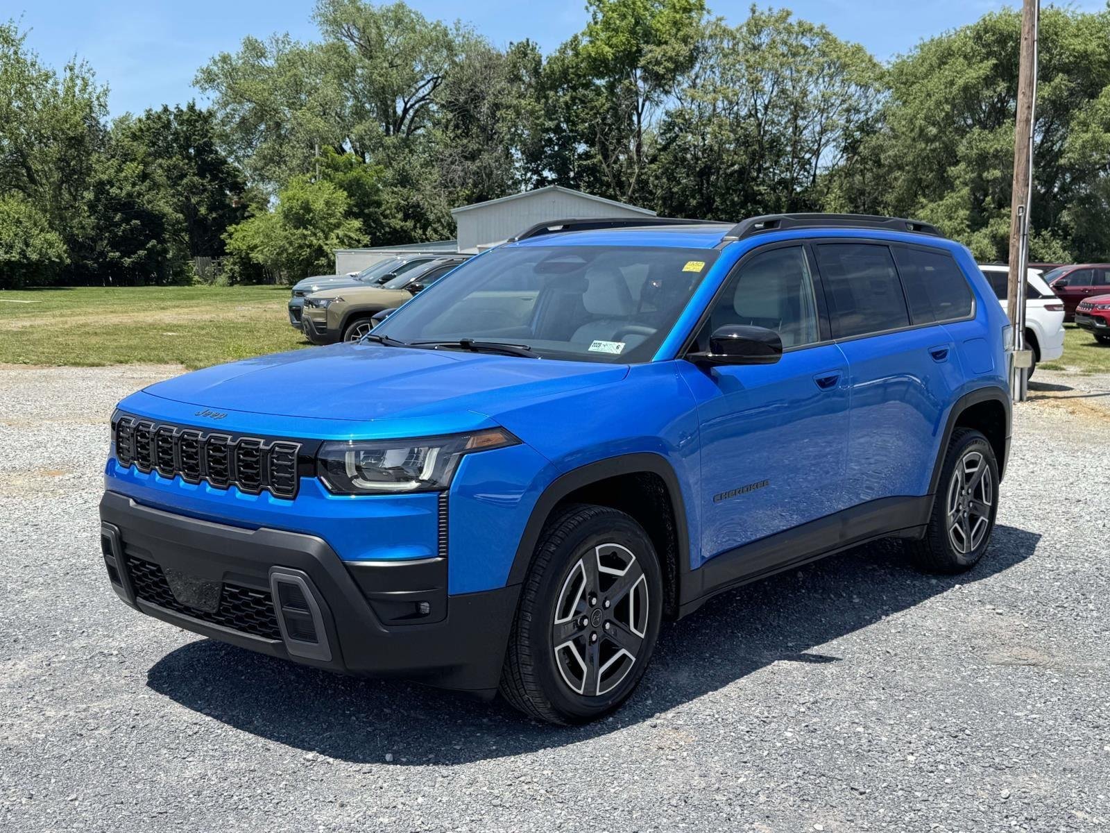 New 2026 Hydro Blue Pearl-Coat Exterior Paint Jeep Limited image 24