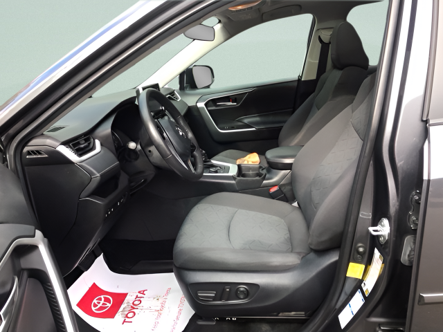 Used 2021 Gray Toyota XLE image 17