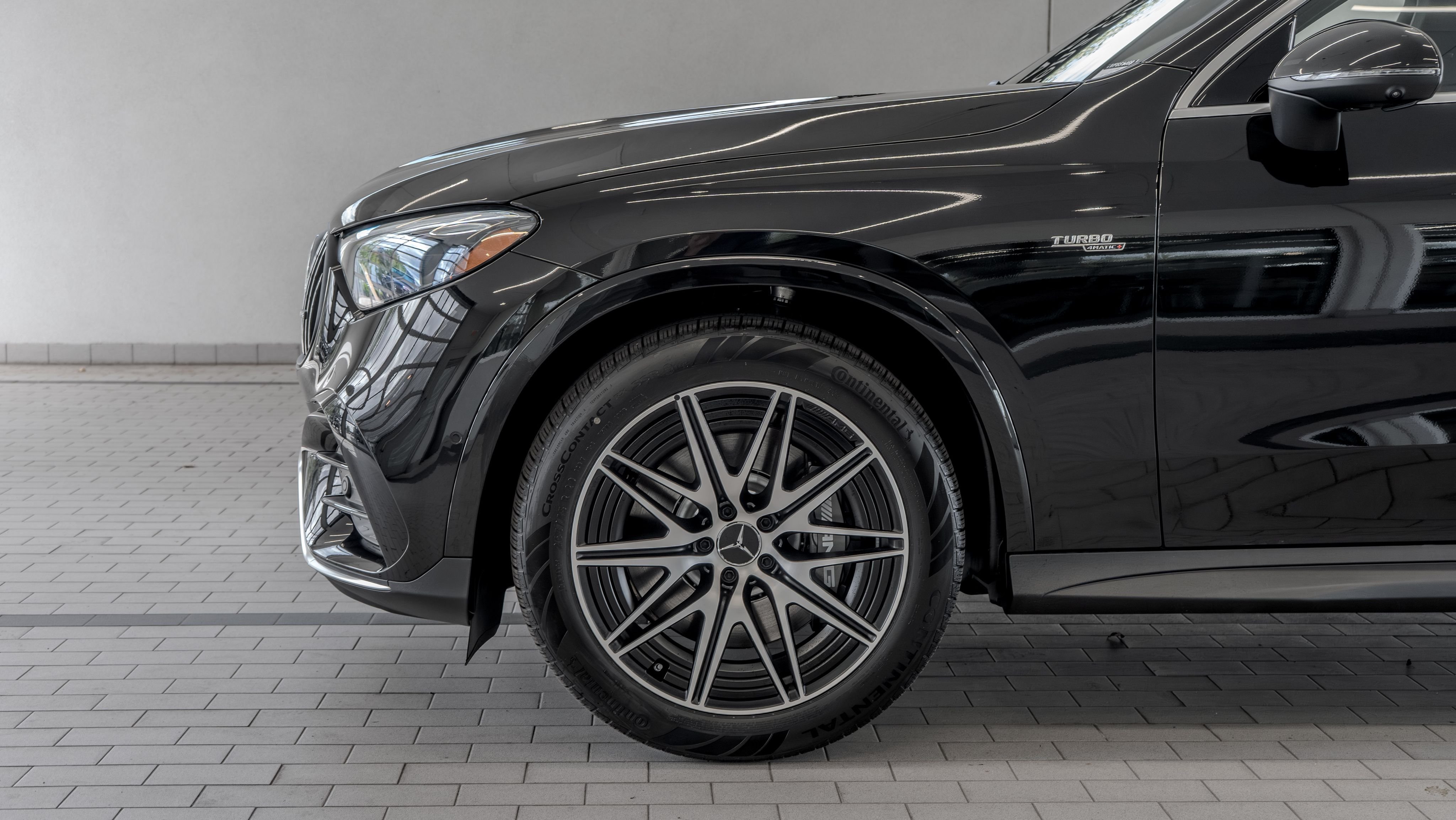 New 2027 Obsidian Black Metallic Mercedes-Benz GLC 350e image 4