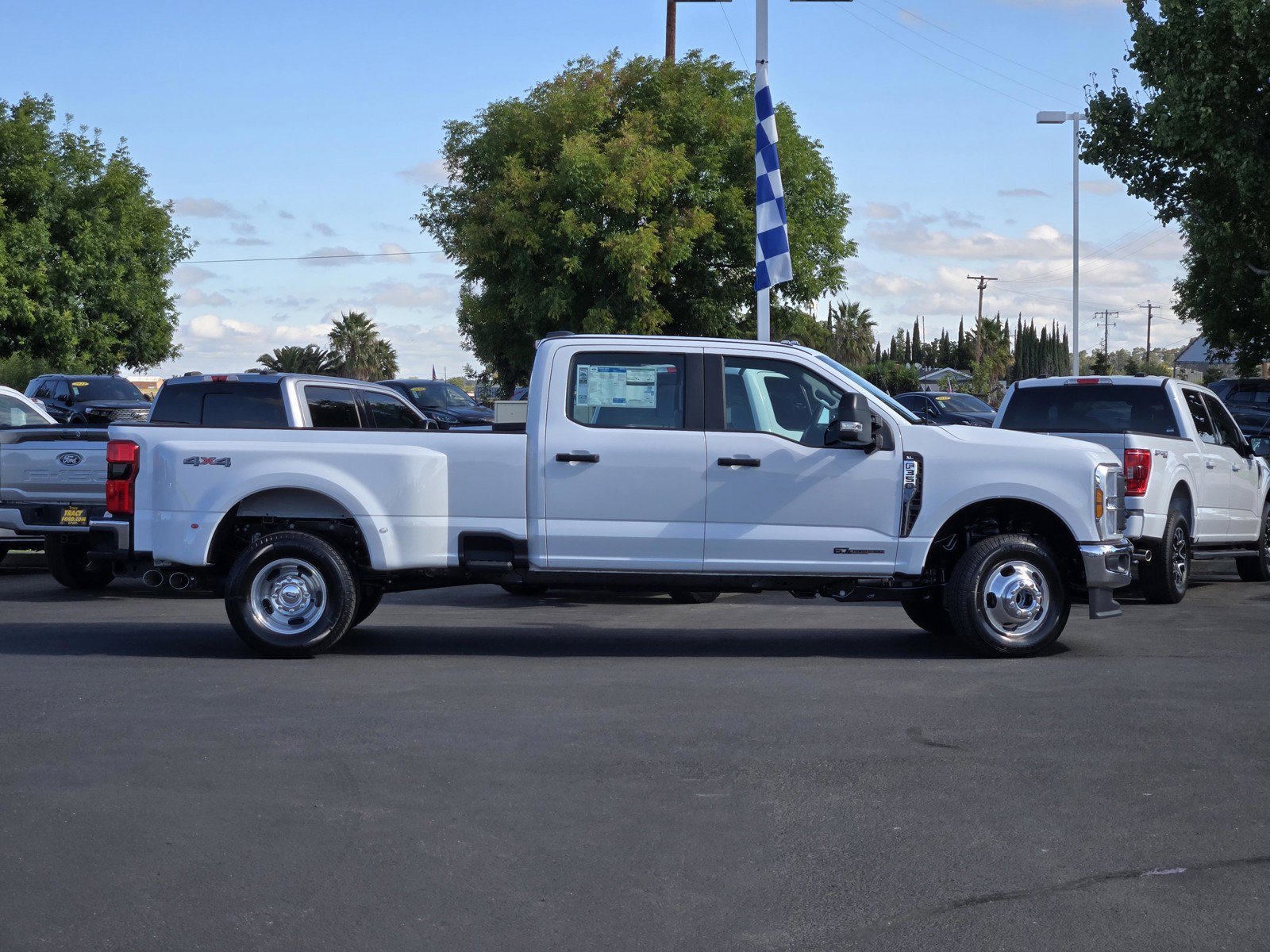 New 2026 Oxford White Ford F-350® XL image 3