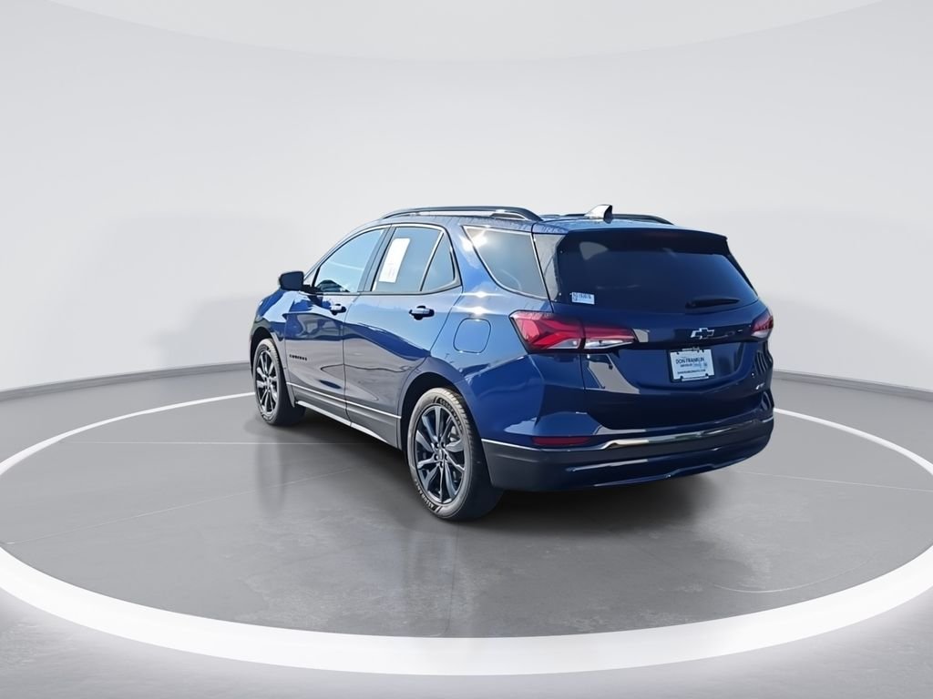 Used 2022 Blue Chevrolet RS image 7