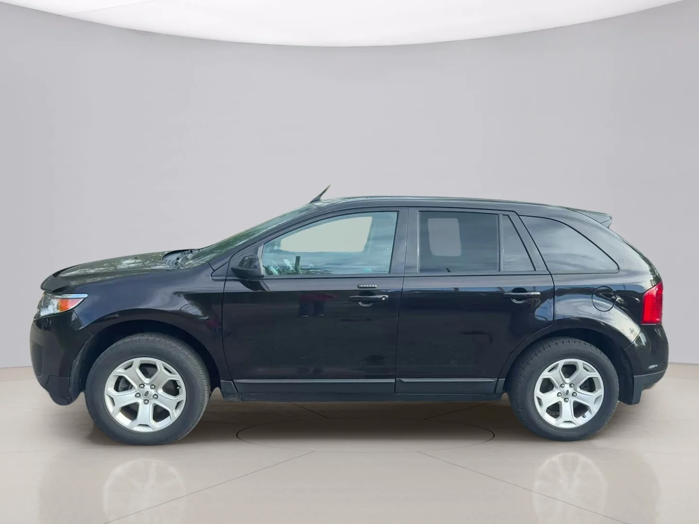 Used 2013 Brown Ford SEL image 2