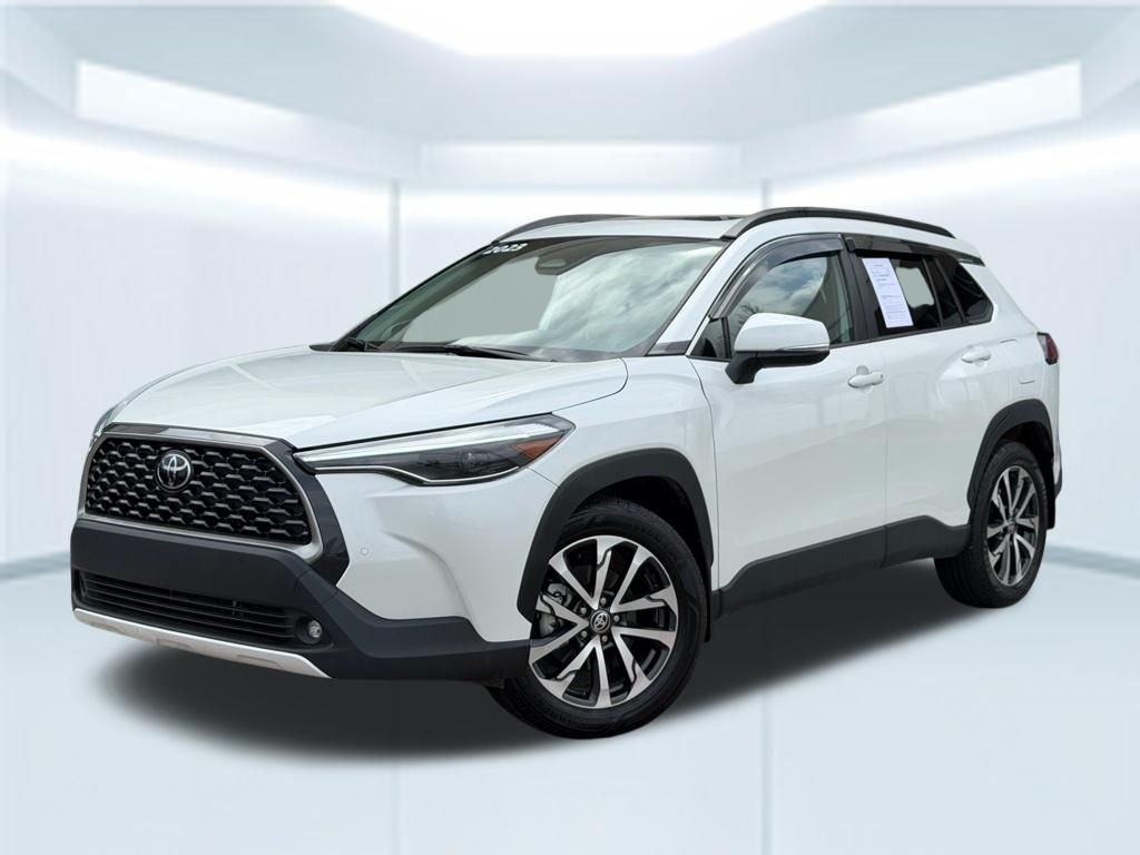 2023 Toyota Corolla Cross XLE