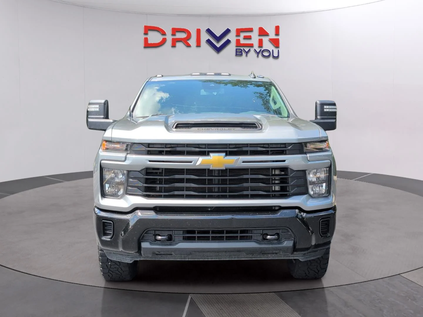 Used 2024 Sterling Gray Metallic Chevrolet Custom image 8