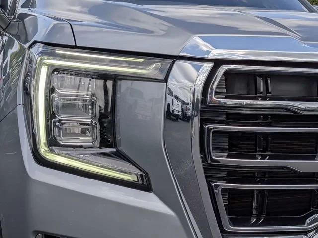 Used 2023 STERLING METALLIC GMC SLT image 9