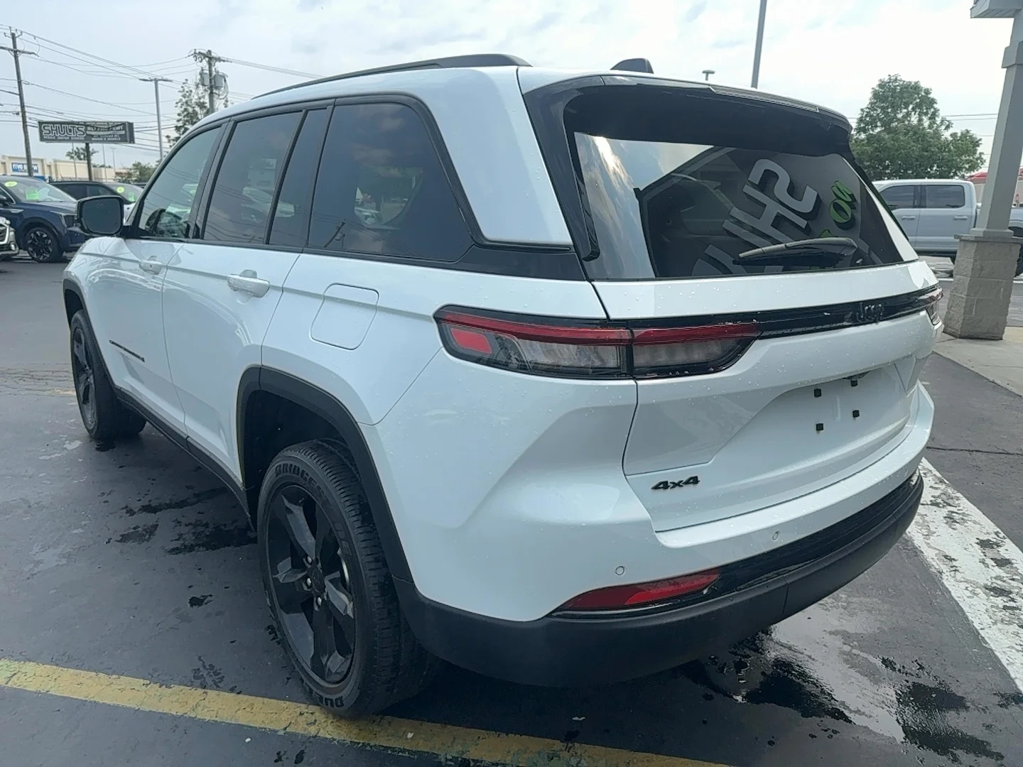 Used 2024 Bright White Clearcoat Jeep Altitude X image 8