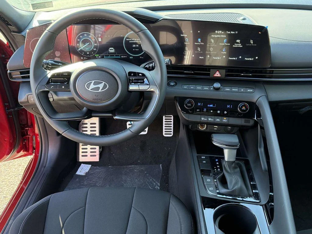 2025 Hyundai Elantra Blue - Photo 16