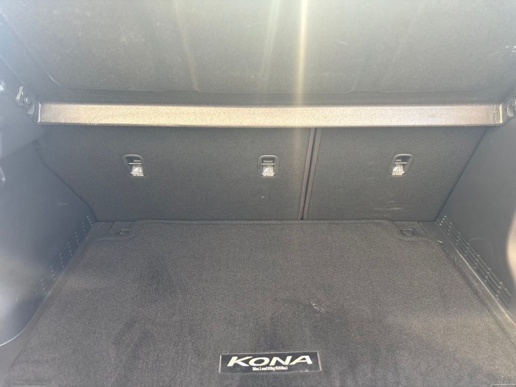 Used 2023 Gray Hyundai SE image 19