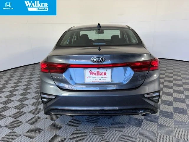 Used 2021 Gray Kia LXS image 6