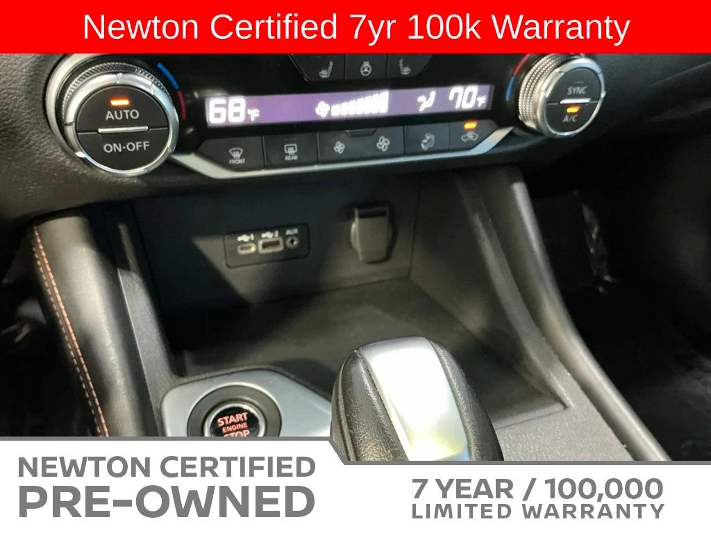 Certified Used 2022 Gun Metallic/Super Black Nissan SR image 12