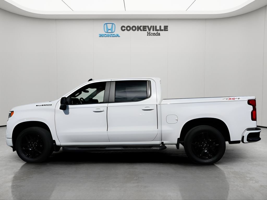 Used 2024 Summit White Chevrolet RST image 12