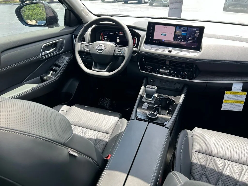 New 2026 Super Black Nissan Platinum image 10