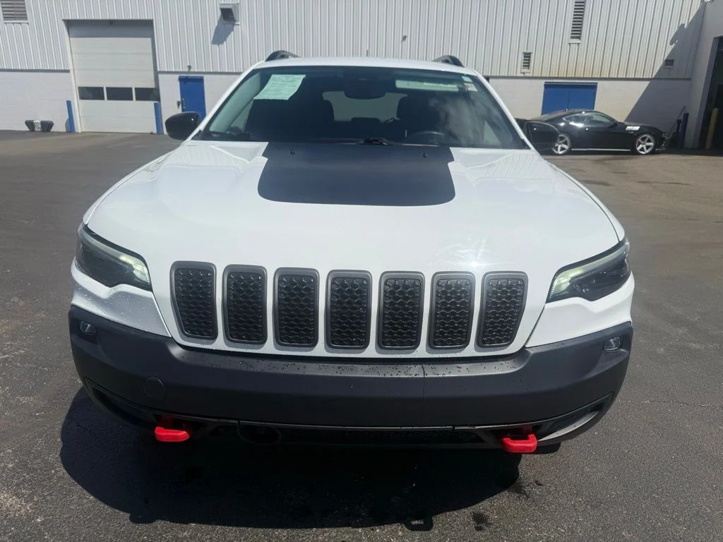 Used 2022 White Jeep Trailhawk image 8