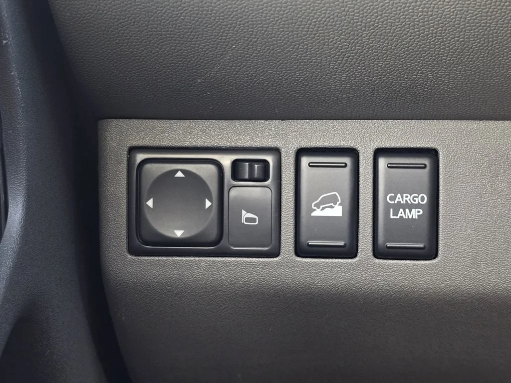 Used 2016 Glacier White Nissan SV image 22