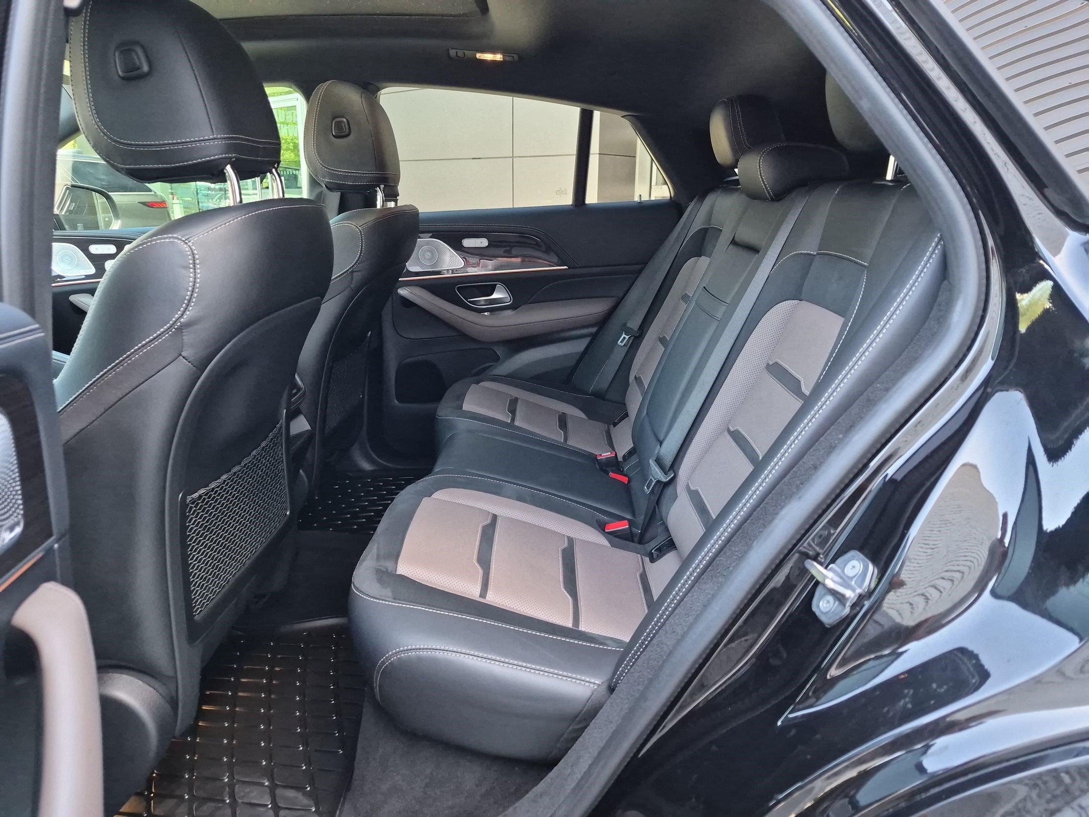 Used 2021 Obsidian Black Metallic Mercedes-Benz AMG® GLE 53 image 27