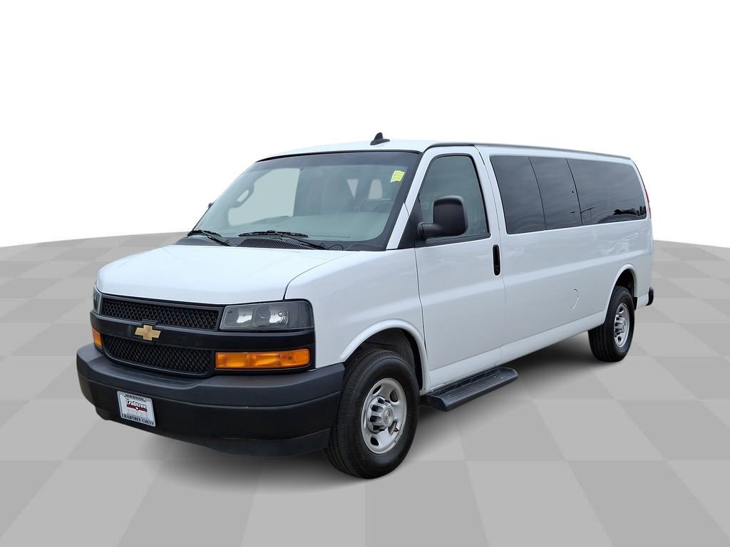 2023 Chevrolet Express 3500 LS Extended's photo