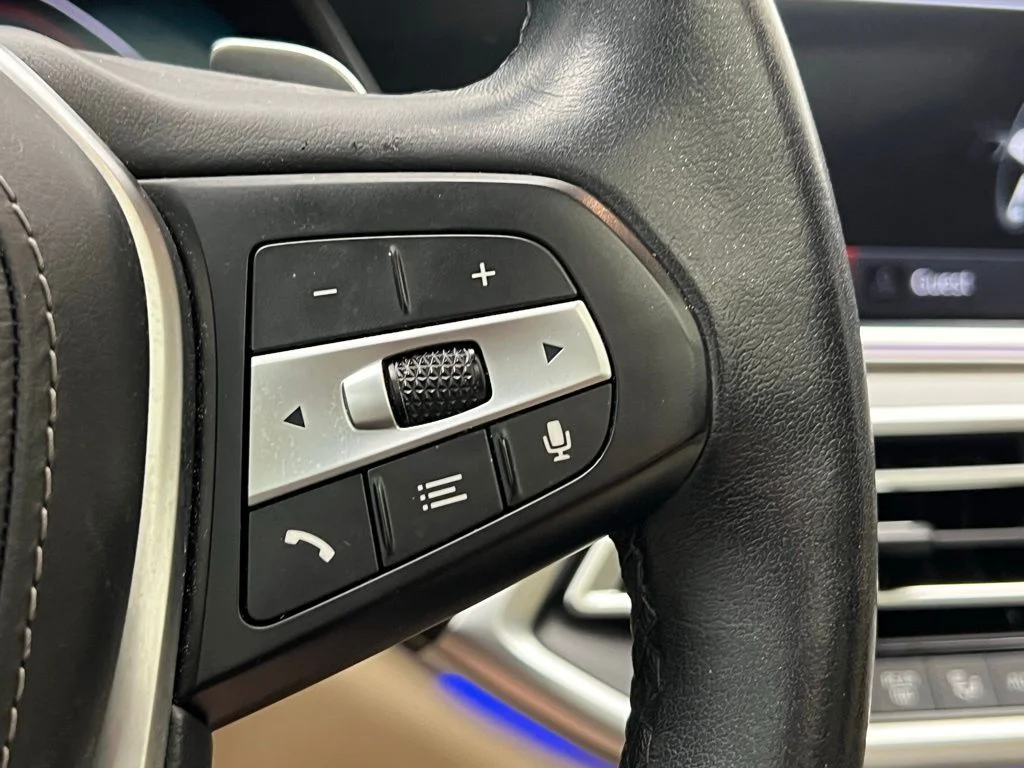 Used 2021 Black BMW sDrive40i image 18