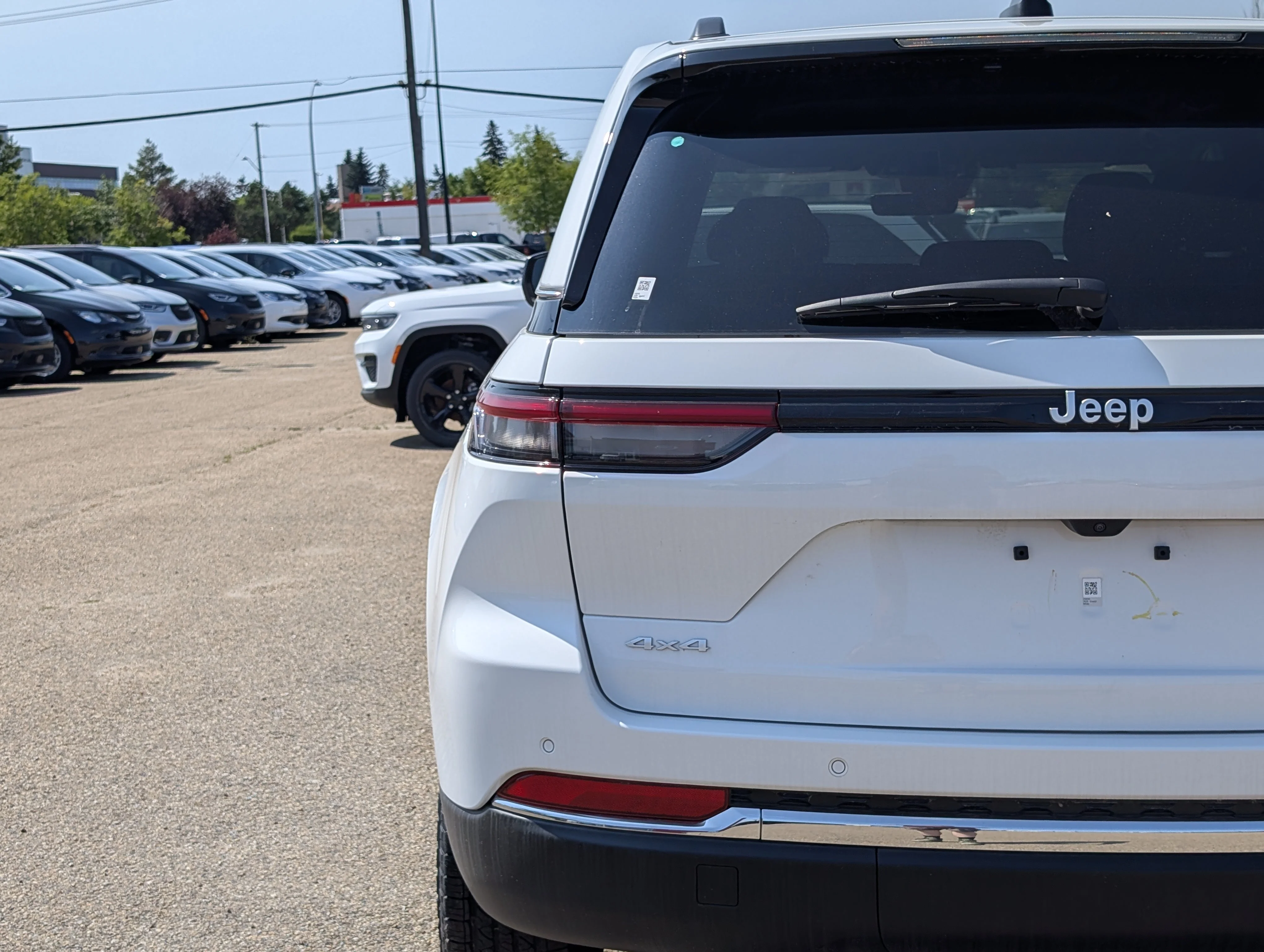 New 2025 Bright White Jeep Laredo image 13
