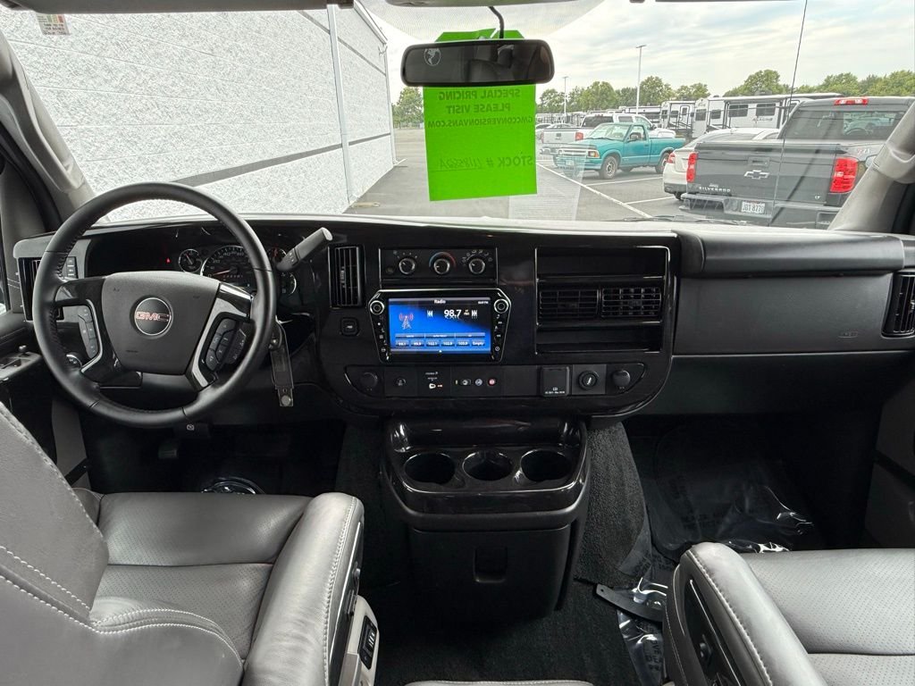 Pre-Owned 2022 GMC Conversion Van Explorer Limited SE RWD #U18582A